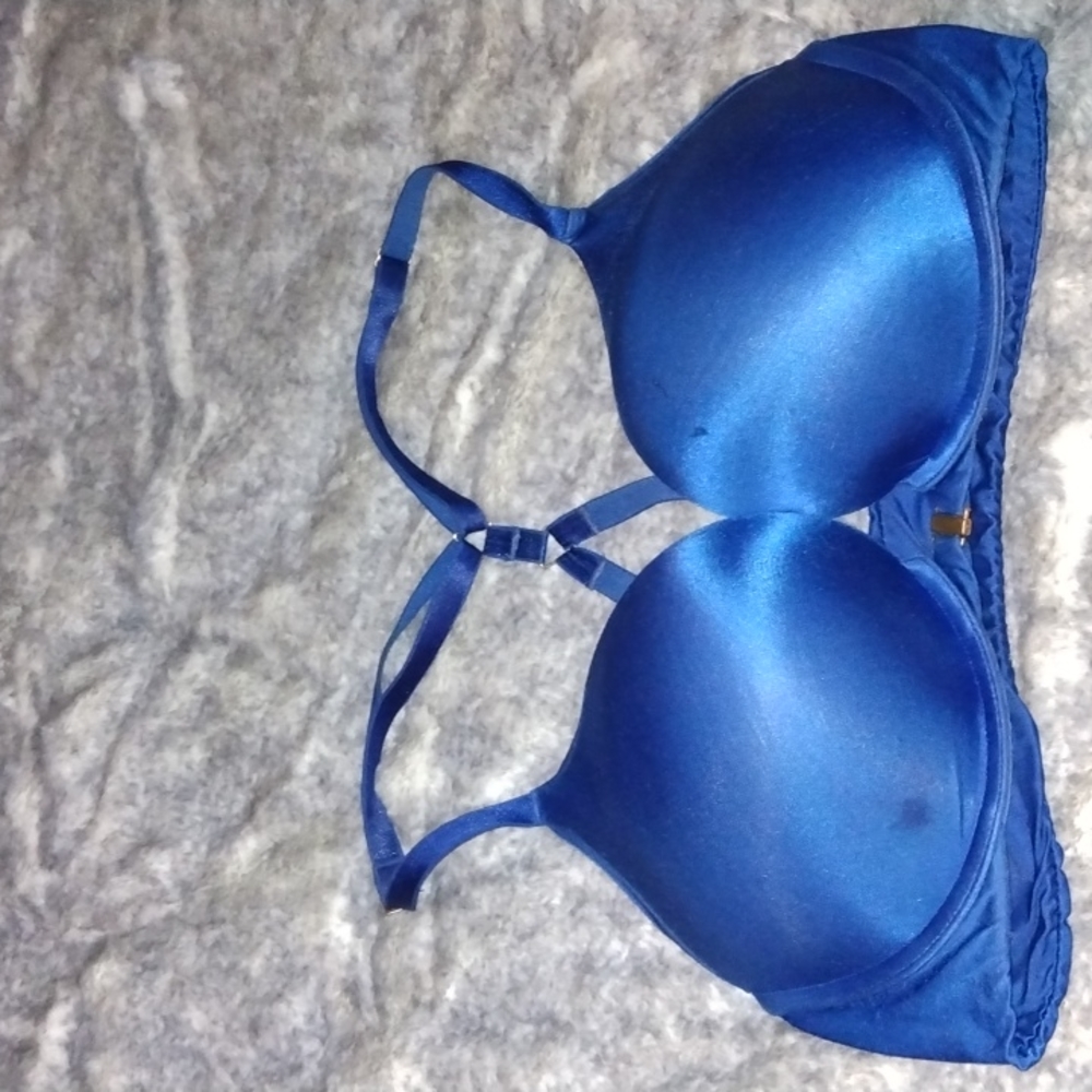 Victoria's secret push up bra 36D